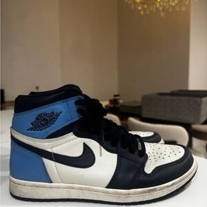 Jordan Men's Black and Light Blue Sneakers